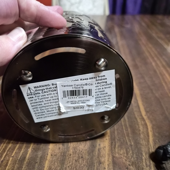 Yankee Candle Metal Skeleton Candle Holder - Picture 3 of 3